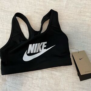 New with tags Nike sports bra